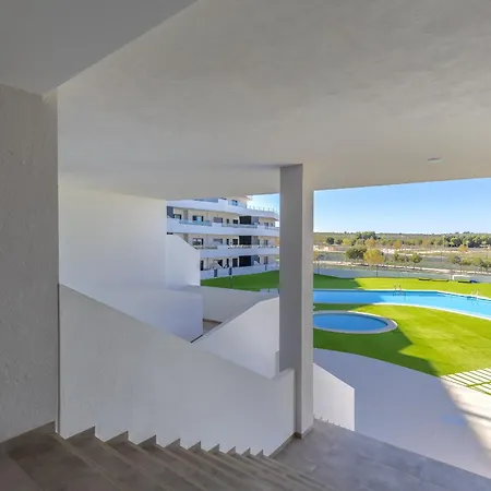 Paradise - Beautiful With Pool View *