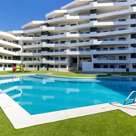 Paradise - Beautiful With Pool View Appartamento
