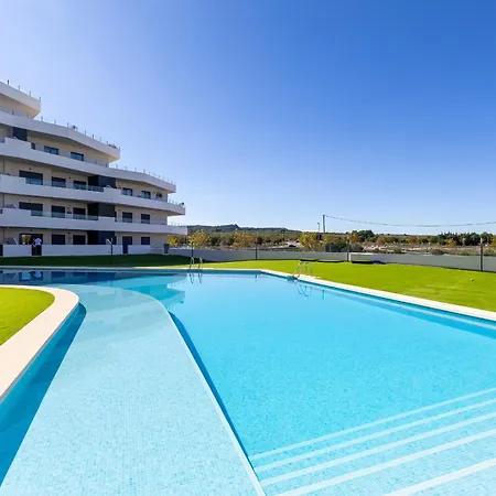 Paradise - Beautiful With Pool View *